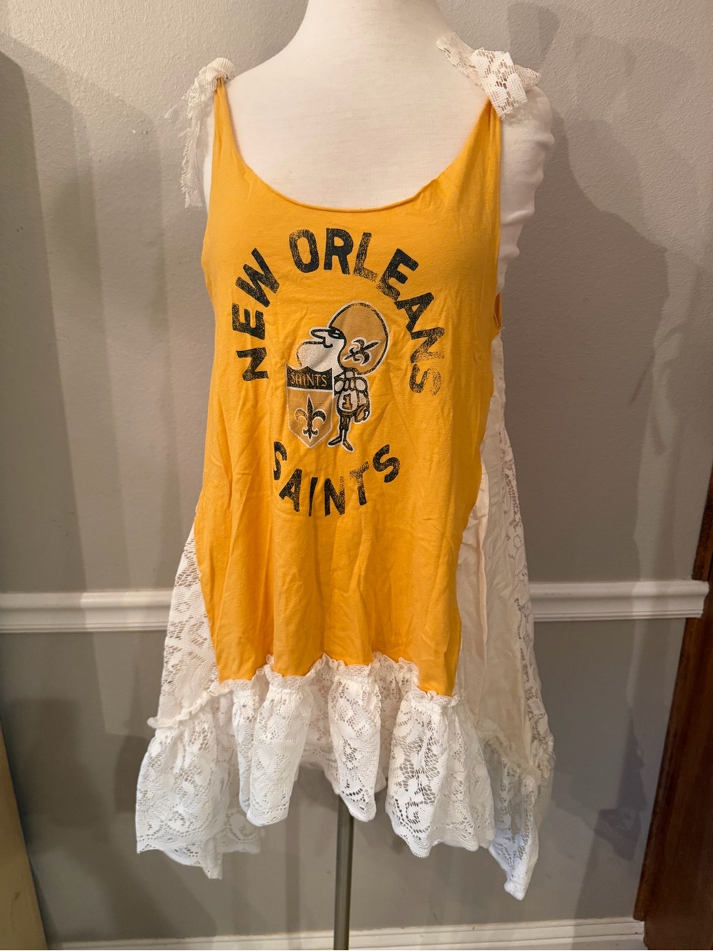 Yellow New Orleans Saints Lace-Trim Women's Tank Top handmade upscale football